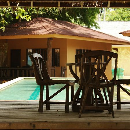 Melina Beach Front Bungalows Tha Lane Bay Exteriör bild