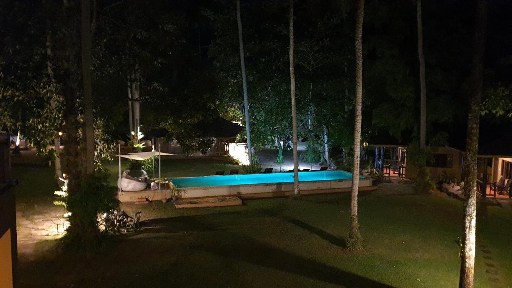 Melina Beach Front Bungalows Tha Lane Bay Exteriör bild