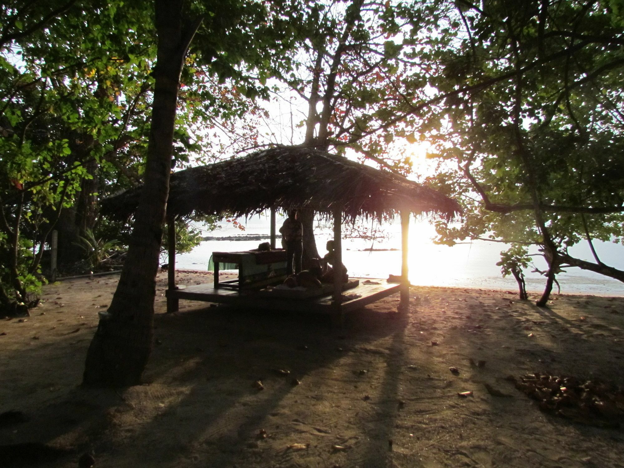 Melina Beach Front Bungalows Tha Lane Bay Exteriör bild